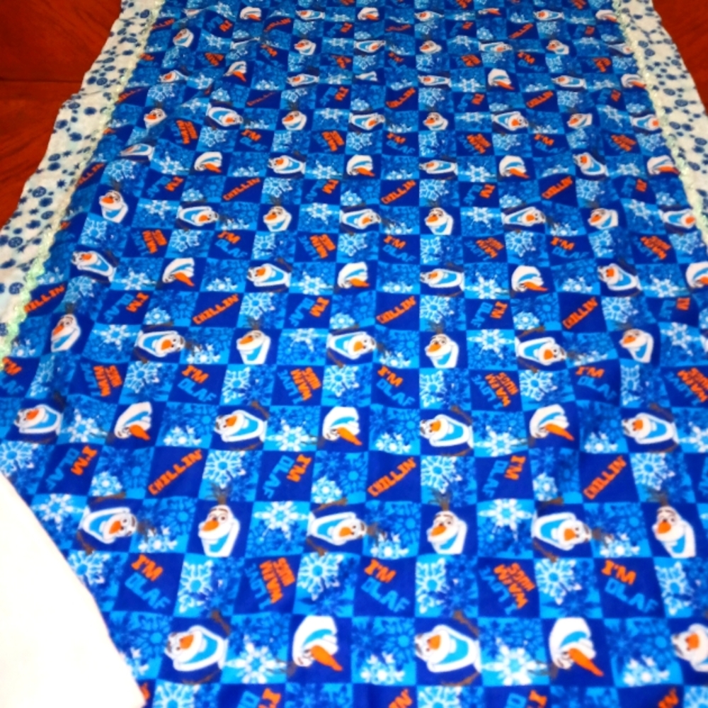 Olaf quilt for a baby